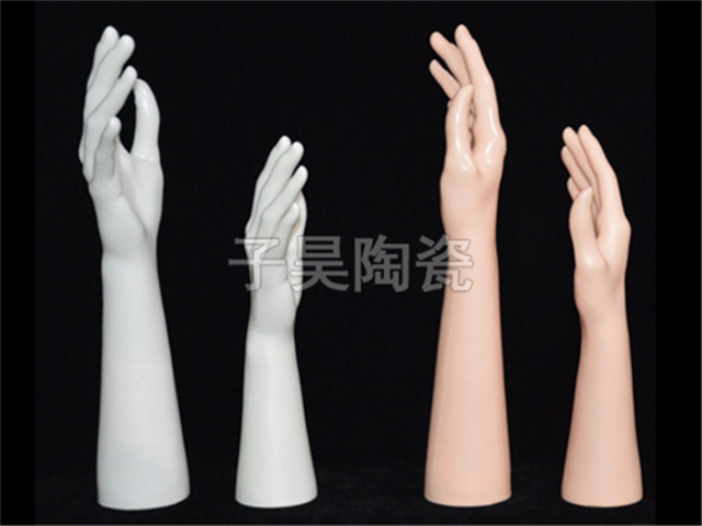 陶瓷手模抗熱震損傷性分析